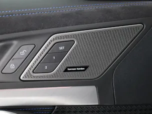 BMW X1 23i xDrive paddles