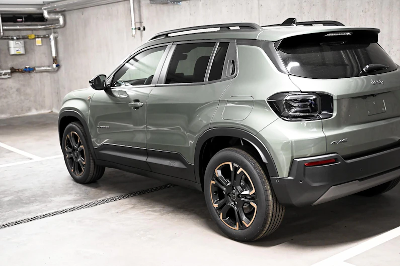 image du véhicule JEEP AVENGER