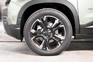 image du véhicule JEEP Avenger 1.2 MHEV 85th Anniversary 4xe