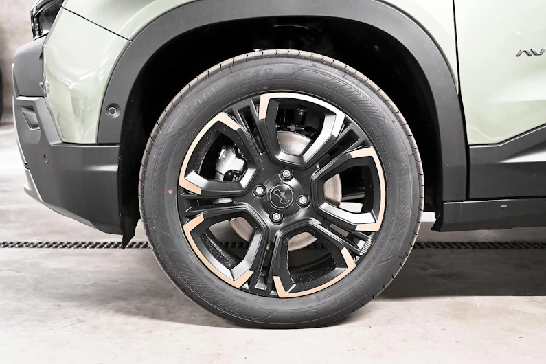 image du véhicule JEEP AVENGER