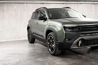 https://vehicle.imgix.net/4427461/eaadea5d-4d2a-47ac-baa8-ae5c79aafe32.jpg