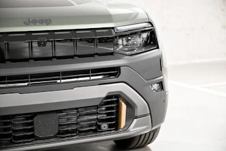 https://vehicle.imgix.net/4427461/f774bd27-db72-4f6f-aea5-eb418c8afe48.jpg