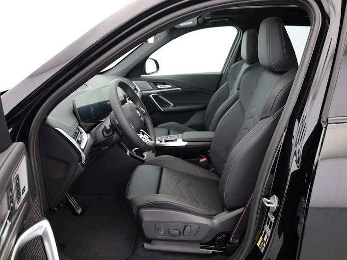 image du véhicule BMW iX1
