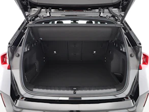 https://vehicle.imgix.net/4427472/f89b3eb4-5390-4ec1-94bc-bbae5af6e1da.jpg