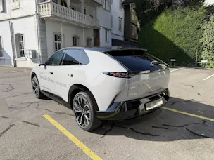 MAZDA CX-6e Takumi Plus