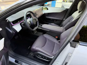 MAZDA CX-6e Takumi Plus