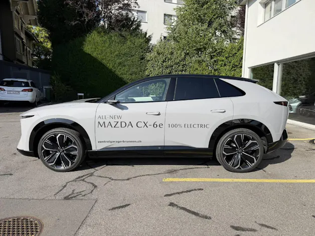 Mazda CX-6e Takumi Plus