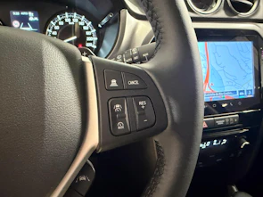 Fahrzeugbild SUZUKI Vitara 1.4 T Piz Sulai Hybrid 4x4