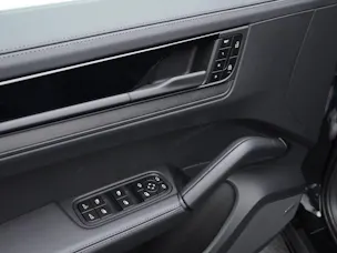 PORSCHE Cayenne Coupé Black Edition