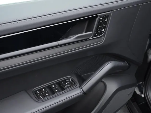 Porsche Cayenne Coupé Black Edition