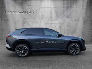 MAZDA CX-6e Takumi