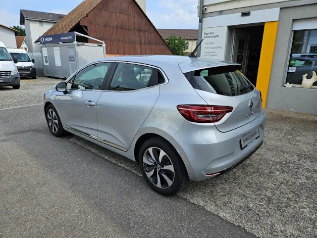 Renault Clio 1.0 TCe Intens CVT
