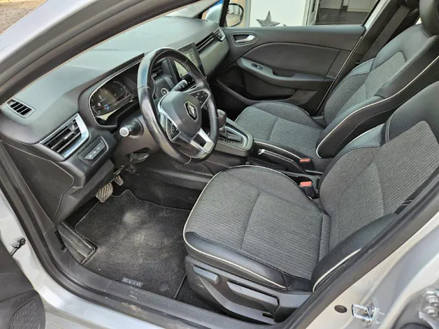 Renault Clio 1.0 TCe Intens CVT