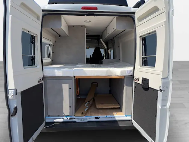 Peugeot CROSSCAMP ADVNTR 6.0 AT