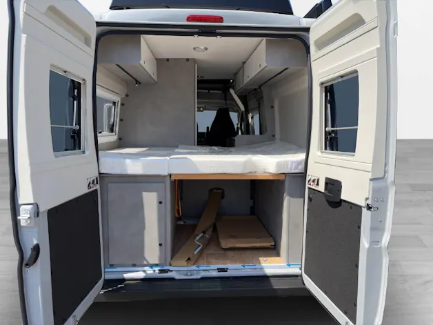 Peugeot CROSSCAMP ADVNTR 6.0 AT