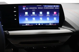 https://vehicle.imgix.net/4427568/d4775e6b-1e19-4db9-a958-45b35d5dba60.JPG