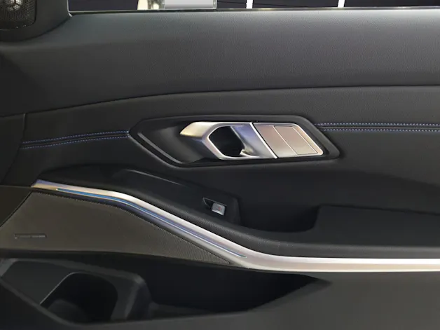 BMW 330e xDrive Touring