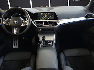 BMW 330e xDrive Touring