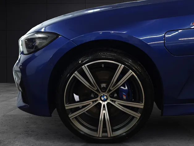BMW 330e xDrive Touring