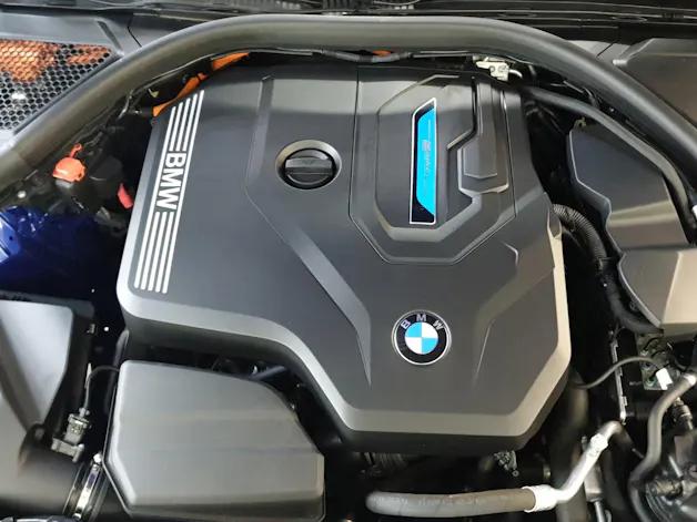 BMW 330e xDrive Touring