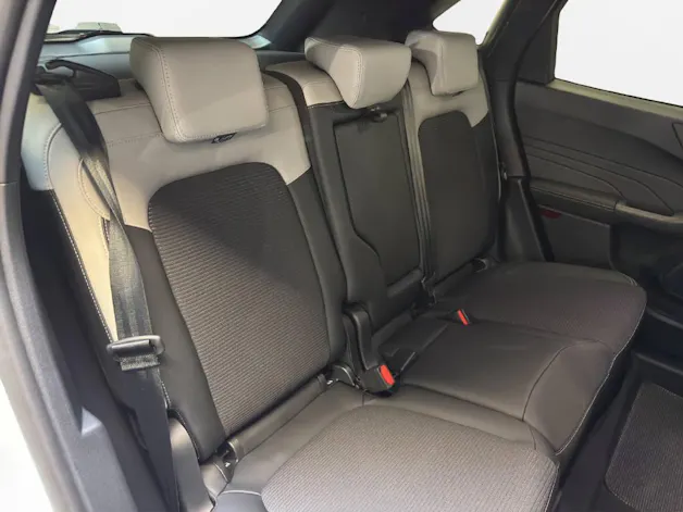 Ford Kuga 2.5 Hybrid Sound Edition 4x4