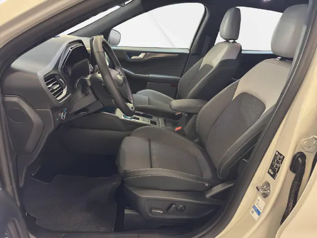 Ford Kuga 2.5 Hybrid Sound Edition 4x4