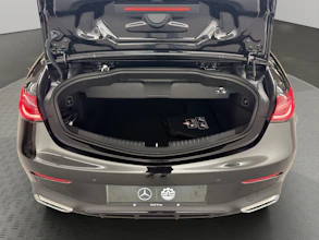 https://vehicle.imgix.net/4427653/1f216e47-02ac-4493-8ee8-16ff7af96515.jpg