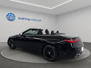 https://vehicle.imgix.net/4427653/a84f2452-9949-47b9-b48b-e40bca5e4eef.jpg