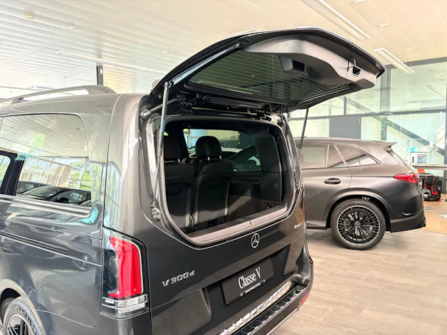 Mercedes-Benz V 300 d Swiss Ed. lang 4matic Van