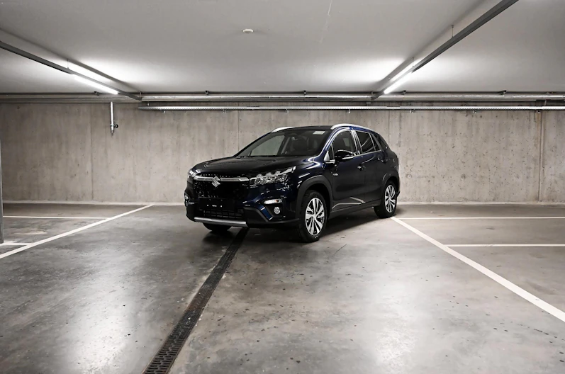 Fahrzeugbild SUZUKI S-CROSS