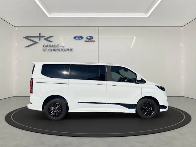 FORD Tourneo C Bus 320 L1 2.0 EcoBlue 170 Sport 4x4