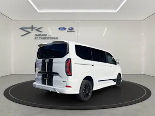 FORD Tourneo C Bus 320 L1 2.0 EcoBlue 170 Sport 4x4