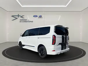 FORD Tourneo C Bus 320 L1 2.0 EcoBlue 170 Sport 4x4