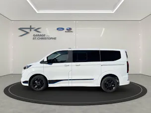 FORD Tourneo C Bus 320 L1 2.0 EcoBlue 170 Sport 4x4