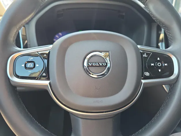 Volvo XC60 2.0 B5 MH Ultimate Bright AWD (CH)
