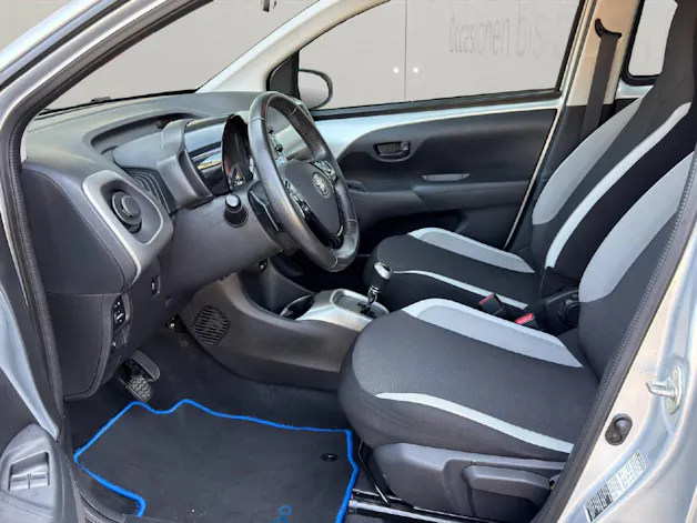 Toyota Aygo 1.0 VVT-i x-play