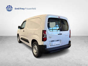 https://vehicle.imgix.net/4427791/220f8a77-1cce-4ada-9abe-7d427263647b.jpg