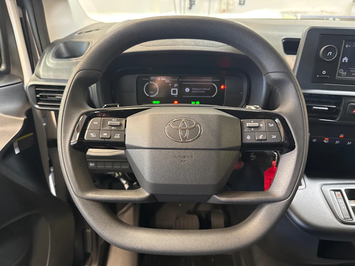 Fahrzeugbild TOYOTA PROACE CITY