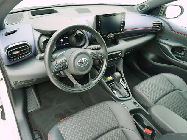 Toyota Yaris 1.5 VVT-i HSD Pop