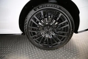 Land Rover Range Rover Sport 4.4 V8 SV