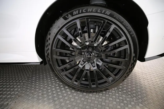 Land Rover Range Rover Sport 4.4 V8 SV