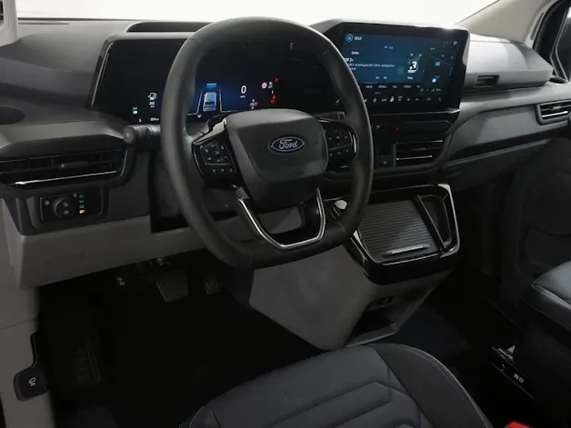 Ford Tourneo Custom L1 2.5 Plug-in-Hybrid Titanium X