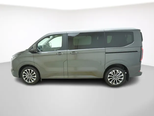 Ford Tourneo Custom L1 2.5 Plug-in-Hybrid Titanium X