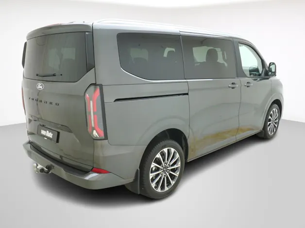 Ford Tourneo Custom L1 2.5 Plug-in-Hybrid Titanium X