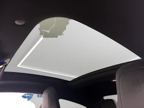 https://vehicle.imgix.net/4427842/f49a66d8-2427-4309-a115-65430829681a.jpg
