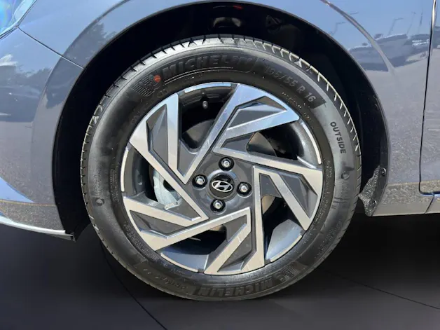 HYUNDAI i20 1.0 T-GDi Amplia Safe Tec GO!