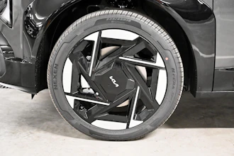 https://vehicle.imgix.net/4427902/3c919a4a-2bf2-4d2e-a0b7-3e5aed50282f.jpg