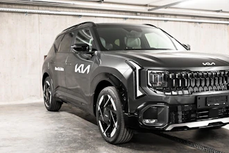 https://vehicle.imgix.net/4427902/4e0c546c-e3f9-477b-918a-607dd2174cbf.jpg