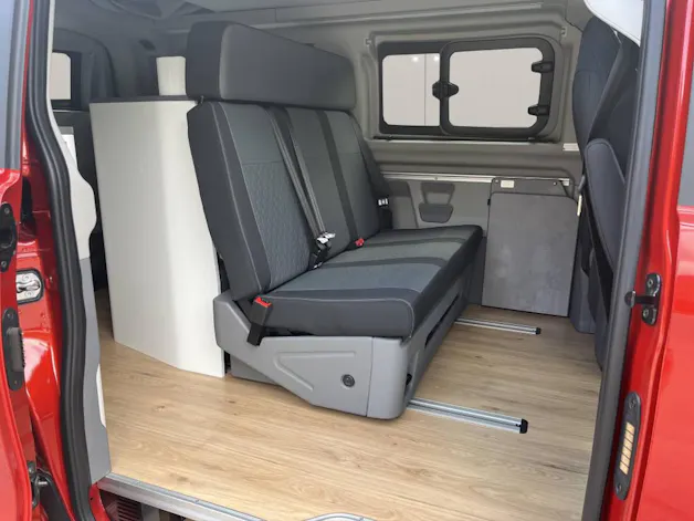 Ford Transit C Nugget 320 L1 2.0 EcoBlue 170 Titanium