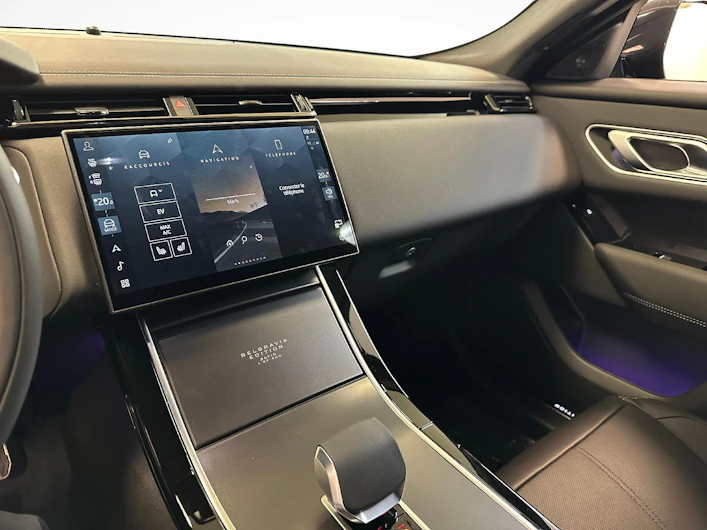 image du véhicule LAND ROVER RANGE ROVER VELAR